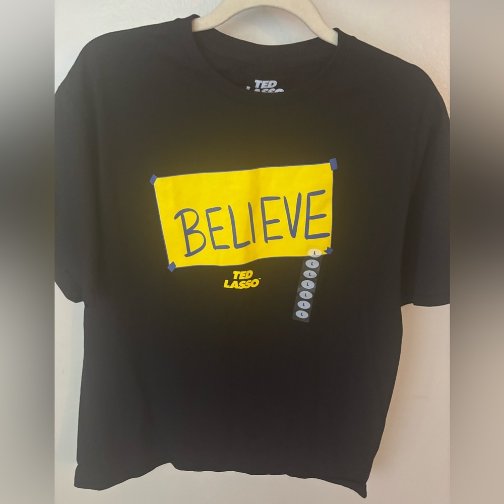 Ted Lasso graphic Black T-Shirt. - Picture 4 of 5